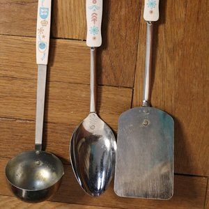 Vintage Kitchen Utensil Set